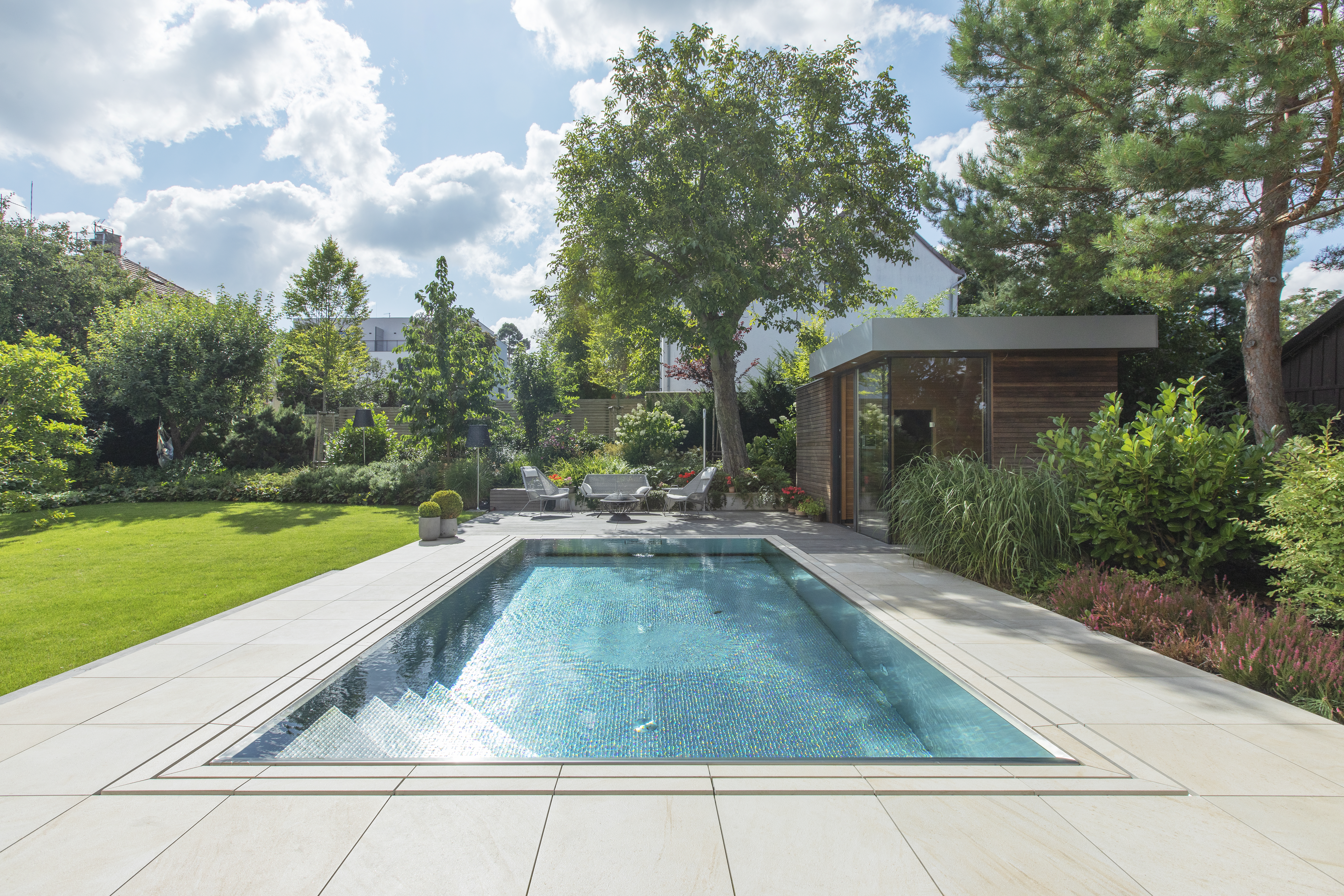 Exclusive luxury modern pool by IMAGINOX