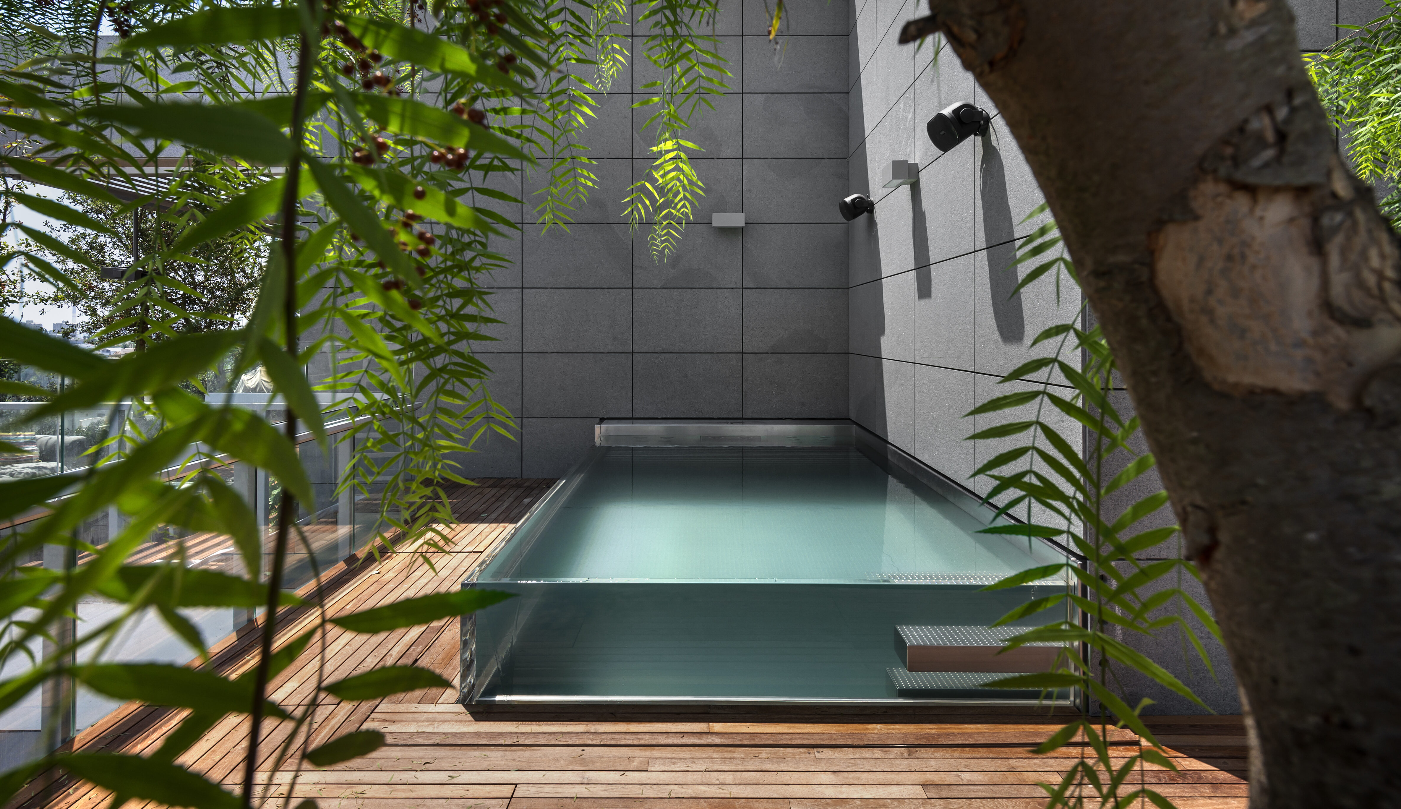 Compact stainless-steel pools IMAGINOX